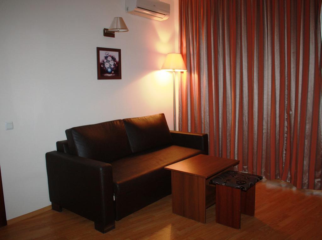 Hotel Central Golden Sands Room photo
