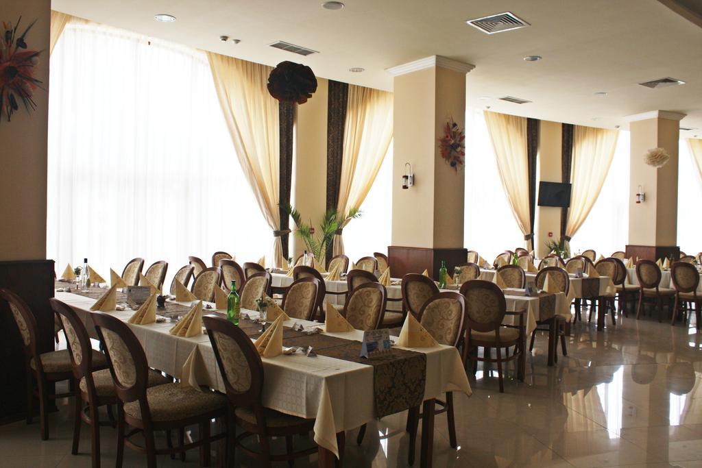Hotel Central Golden Sands Exterior photo